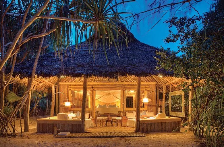 beach bandas on mnemba island