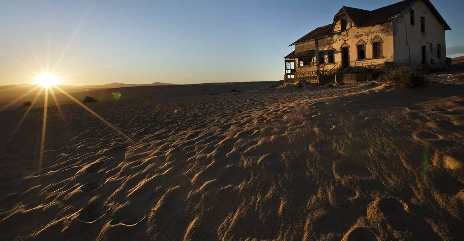 kolmanskop sunset