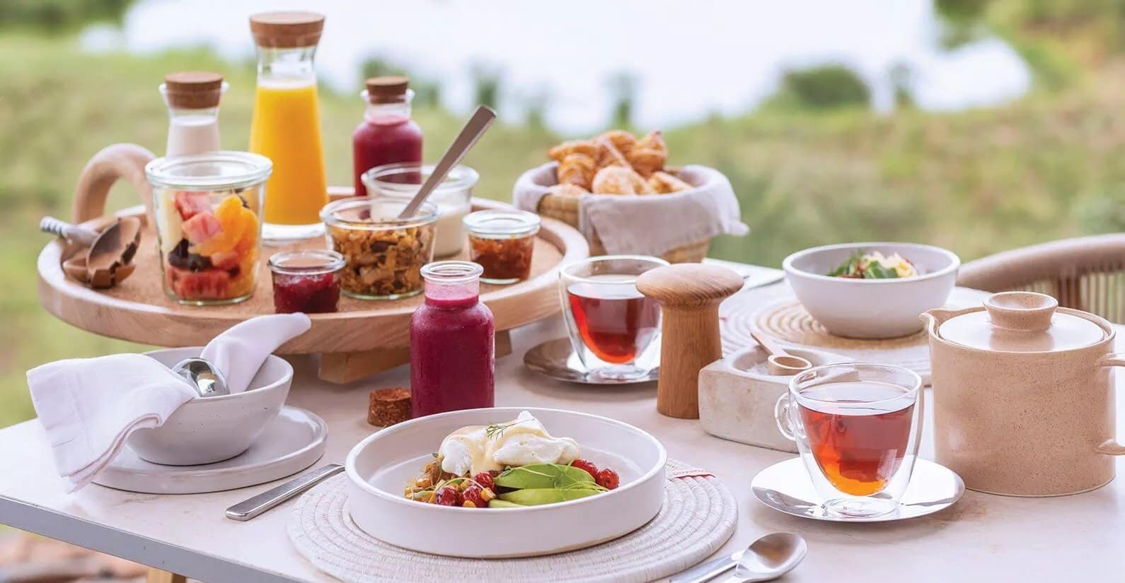 Breakfast at Singita Faru Faru