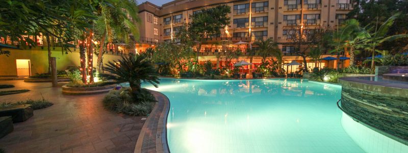 swimming-pool-kigali-serena