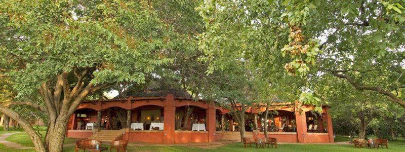 sanctuary-chobe-chilwero-main-area