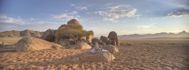 sossusvlei-desert-lodge-picnic