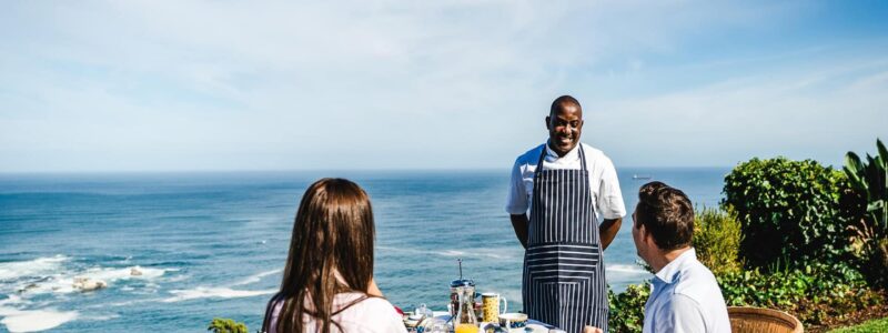Breakfast-Served-Outdoors