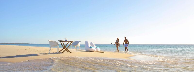 azura_benguerra_north_point_beach_picnic_with_guests1-(1)