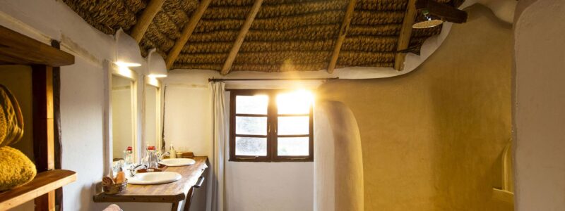 Garden-Cottage-bathroom-