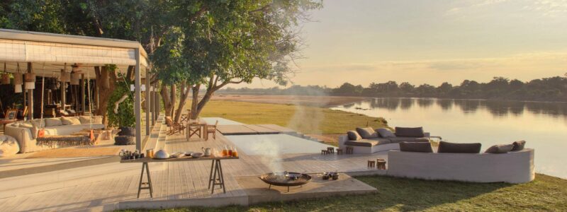 Exterior-of-Time-+-Tide-Chinzombo