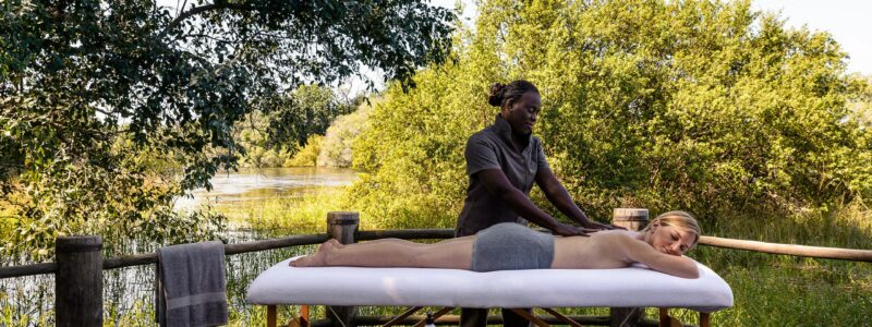 Sanctuary-Sussi-Chuma-treatment-room-deck