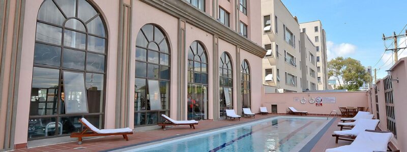 crowne-plaza-nairobi-4472629326-2x1