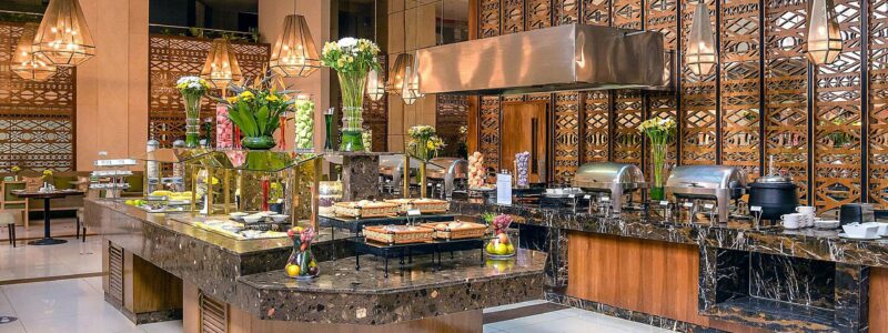 crowne-plaza-nairobi-6853329070-2x1