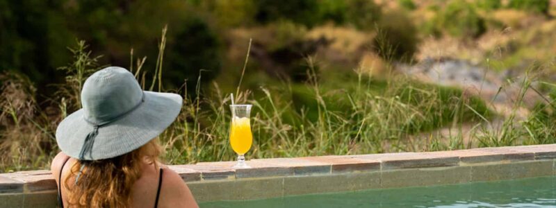 sand_river_masai_mara_-_accommodation_-_infinity_pool_with_sand_river_views_c_silverless-1