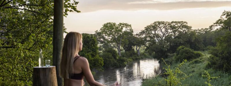 singita_faru_faru_lodge_-_deck_overlooking_river