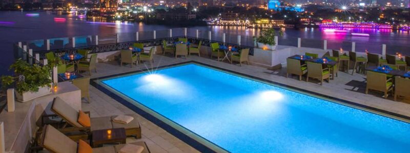 kempinski-nile-hotel_-the-rooftop-at-night