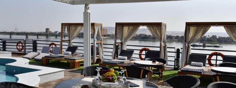 334198_Sundeck1lowhomeslide-i