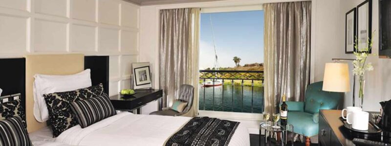 974542_14_016_CABINS_1_GEORGE_FAKHRY_JUN_10_MAY_FAIR_CABIN_DSC59471_Cabin-03Gallery_CMS