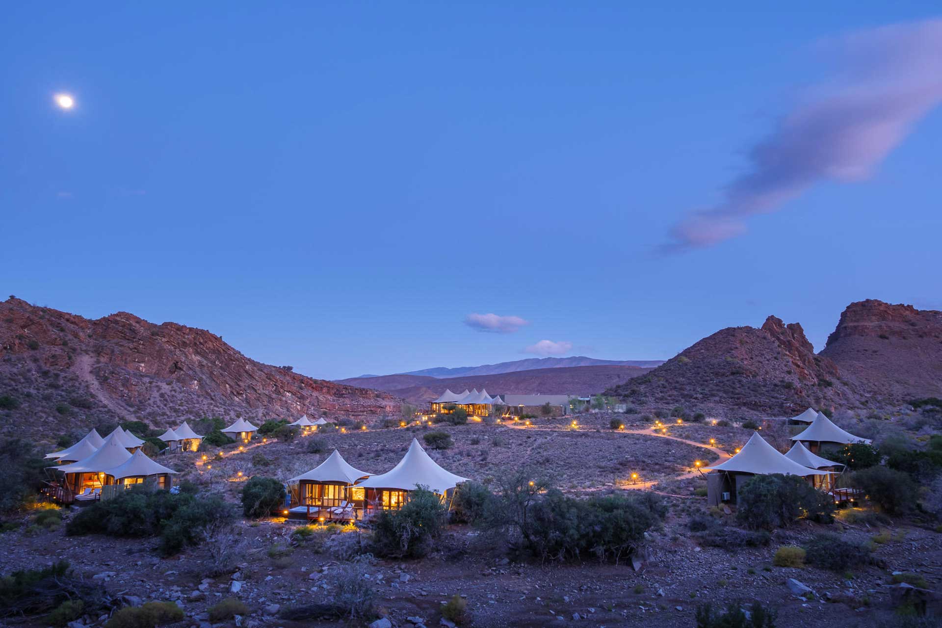 Dwyka Tented Lodge in Sanbona Wildlife Reserve. 