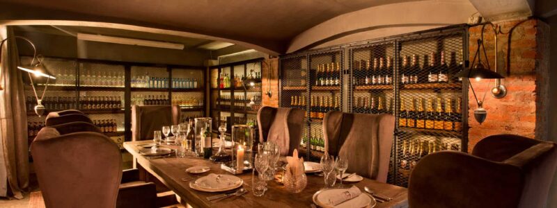 andBeyond_0000s_0003_andbeyond-ngorongoro-crater-lodge-wine-store