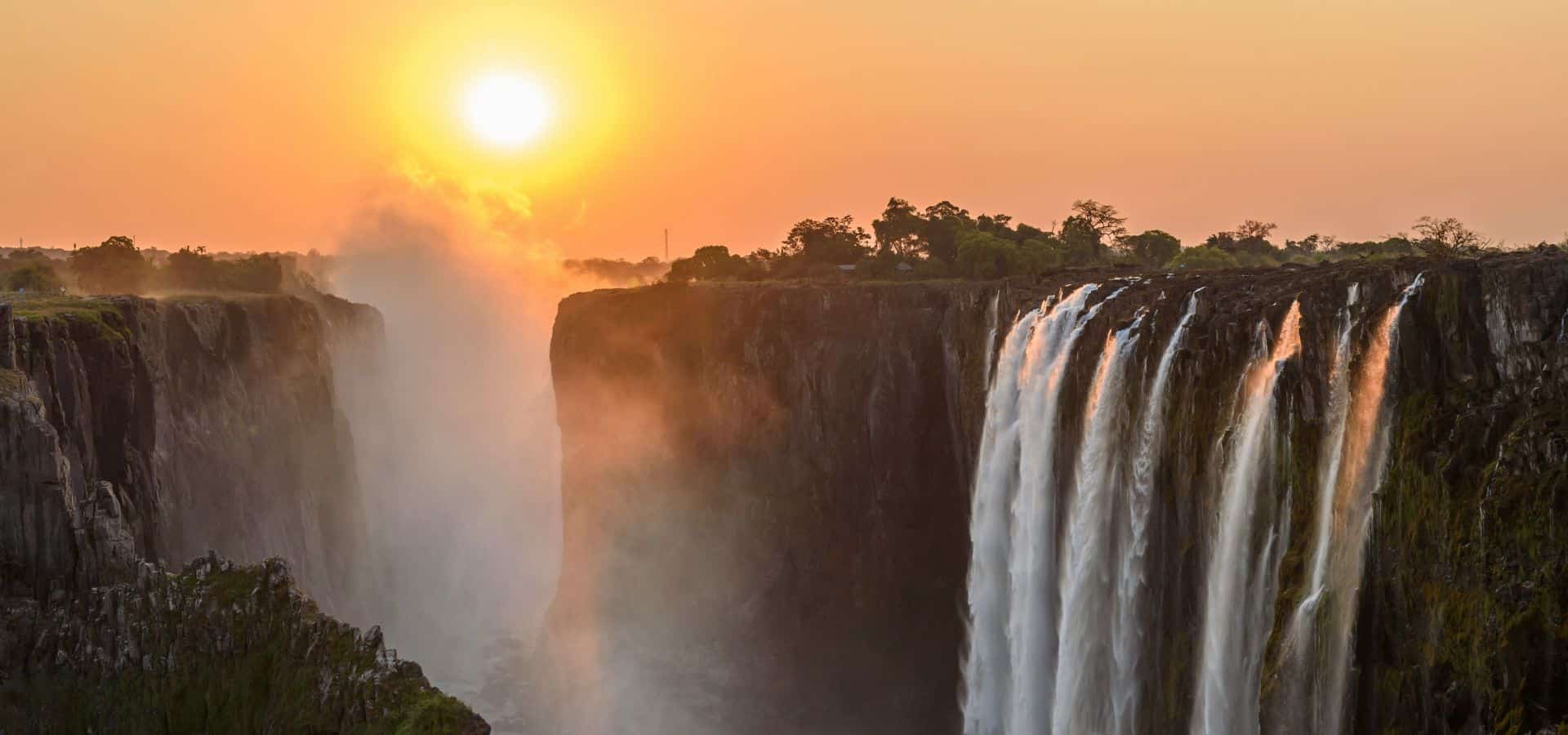 Safari in May - Zimbabwe Victoria Falls